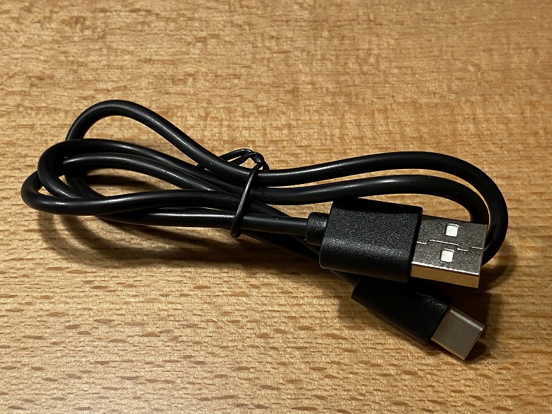 dyplay UrbanTraveller 2.0 USBケーブル