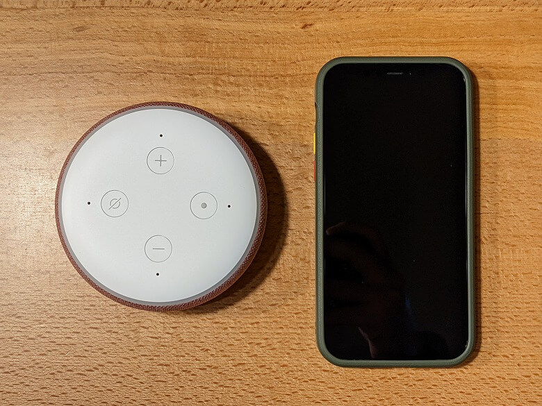 Amazon Echo Dot 第3世代 スマホと比較