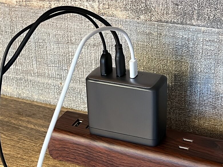 Anker 736 Charger (Nano II 100W) コンセント