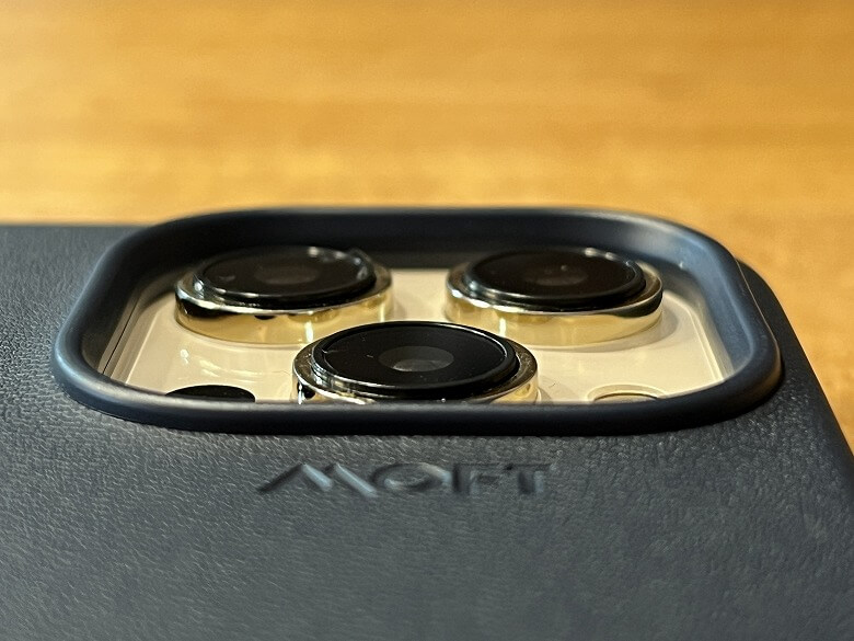 MOFT Snapレザースリングケースセット（ストラップ付き） カメラ部フチ