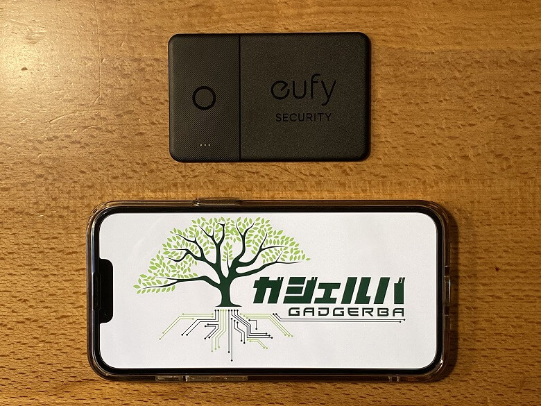 Eufy Security SmartTrack Card スマホと比較