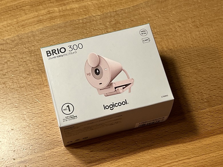 Logicool BRIO 300 外箱