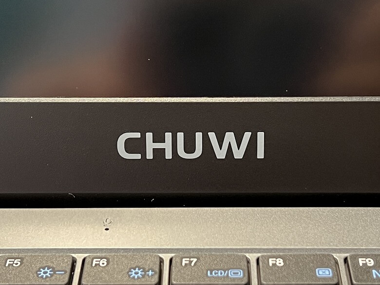 CHUWI GemiBook XPro ロゴ