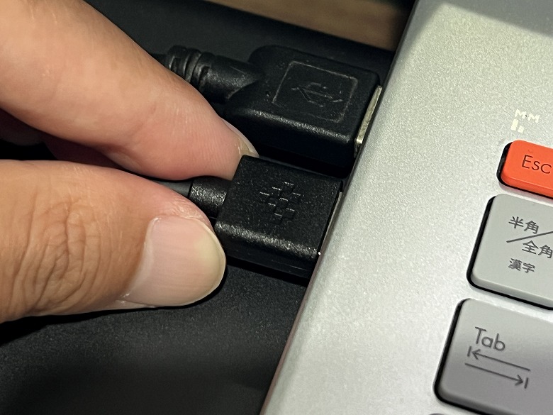 8BitDo Retro Mechanical Keyboard 有線接続