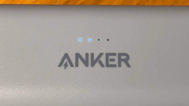 Anker Nano Power Bank（22.5W, Built-In USB-C Connector） インジケーター点滅